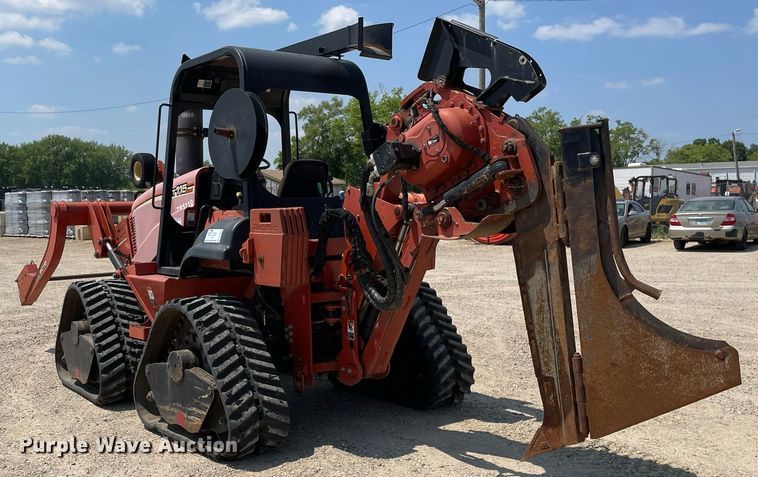 image for item DL3828 2011 Ditch Witch RT115 Quad  vibratory cable plow
