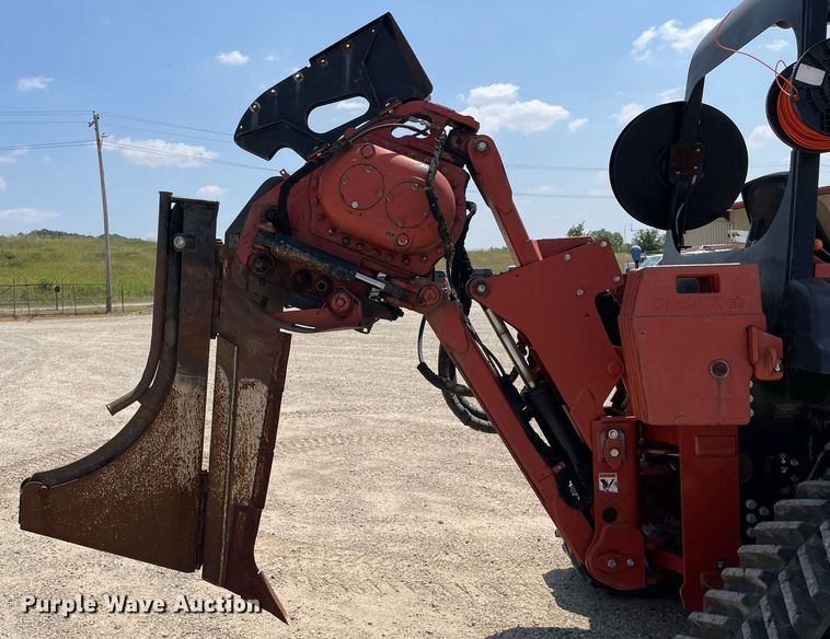 image for item DL3828 2011 Ditch Witch RT115 Quad  vibratory cable plow