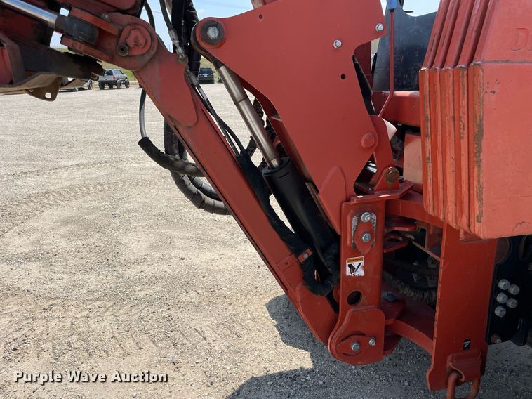 image for item DL3828 2011 Ditch Witch RT115 Quad  vibratory cable plow