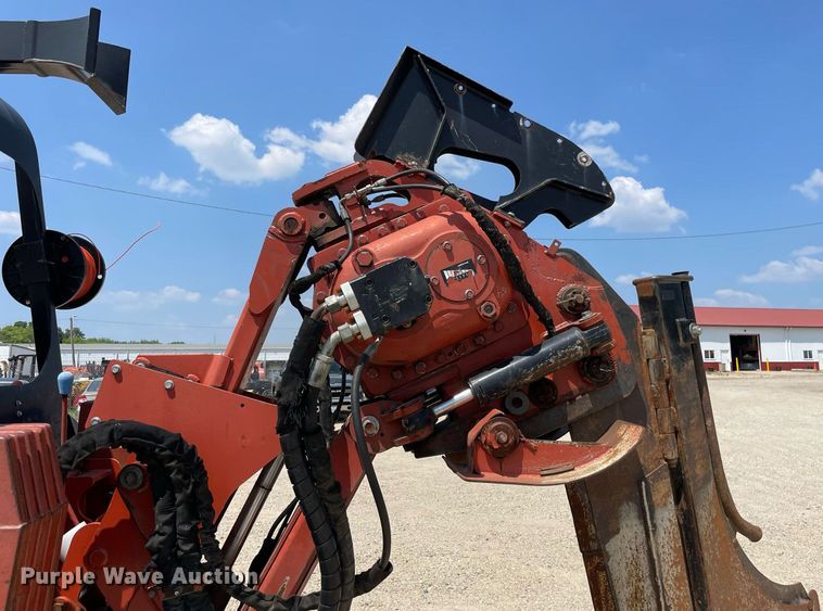 image for item DL3828 2011 Ditch Witch RT115 Quad  vibratory cable plow