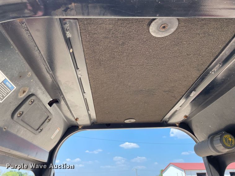 image for item DL3828 2011 Ditch Witch RT115 Quad  vibratory cable plow