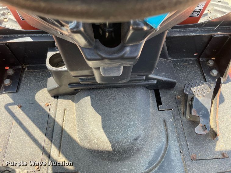 image for item DL3828 2011 Ditch Witch RT115 Quad  vibratory cable plow