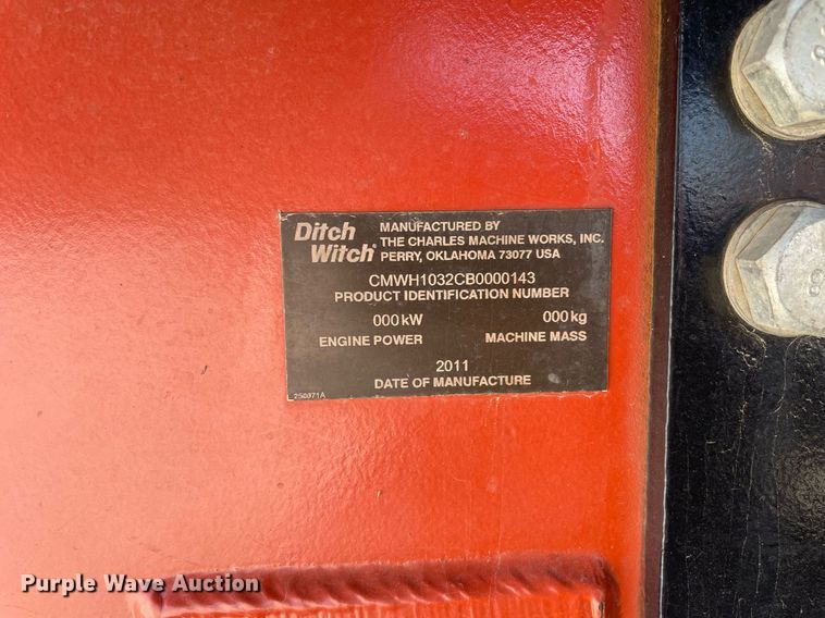 image for item DL3828 2011 Ditch Witch RT115 Quad  vibratory cable plow