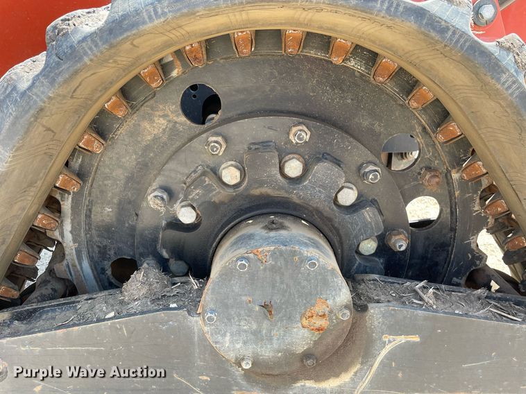 image for item DL3828 2011 Ditch Witch RT115 Quad  vibratory cable plow