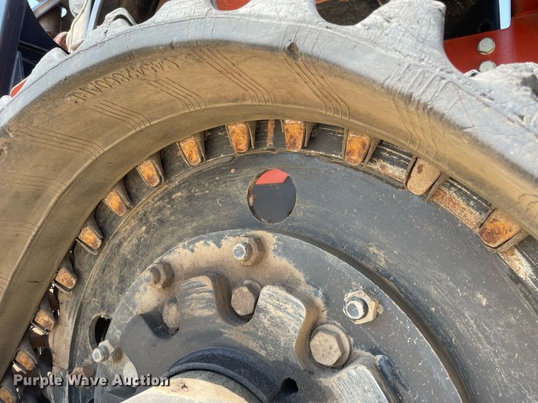 image for item DL3828 2011 Ditch Witch RT115 Quad  vibratory cable plow