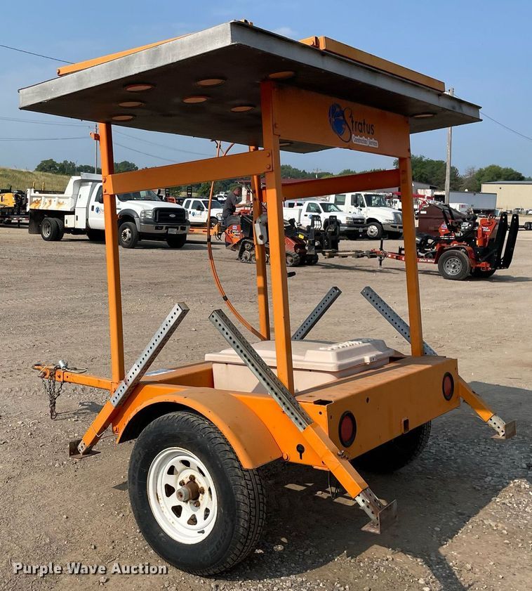 image for item DL3829 Solartech  arrowboard