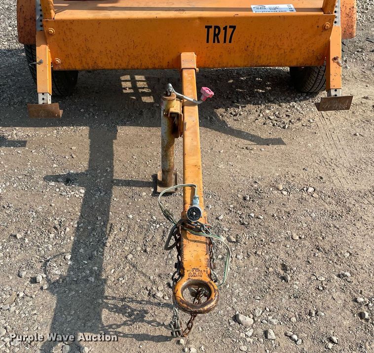 image for item DL3829 Solartech  arrowboard