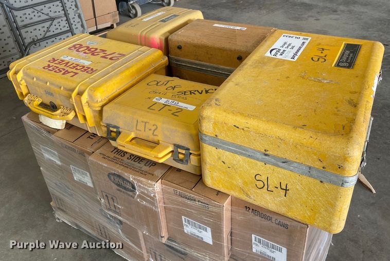 image for item DL3833 Surveying equipment