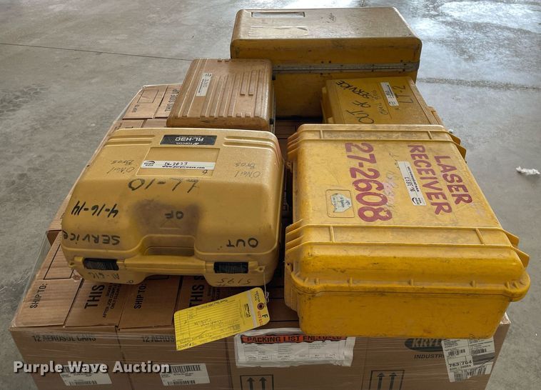 image for item DL3833 Surveying equipment