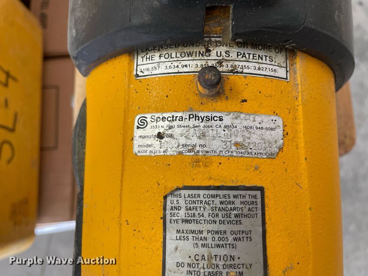 image for item DL3833 Surveying equipment