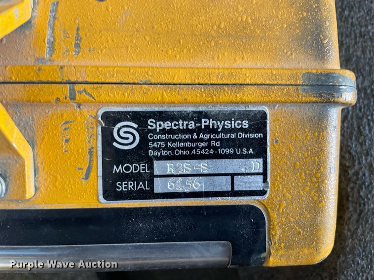 image for item DL3833 Surveying equipment