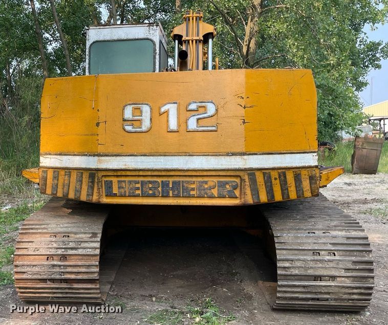 image for item DL3834 1985 Liebherr R912 LC  excavator