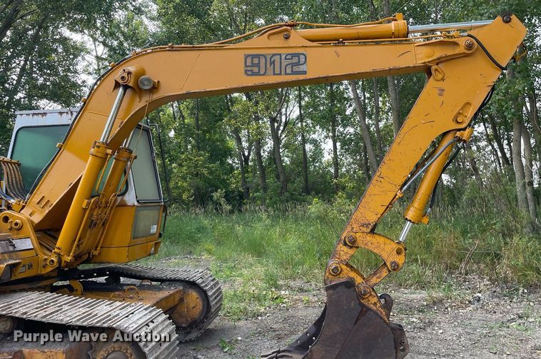 image for item DL3834 1985 Liebherr R912 LC  excavator