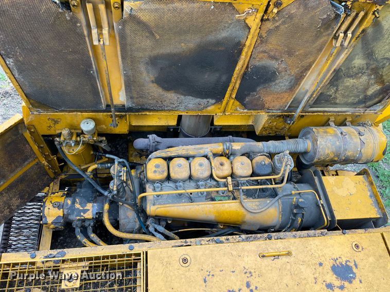 image for item DL3834 1985 Liebherr R912 LC  excavator