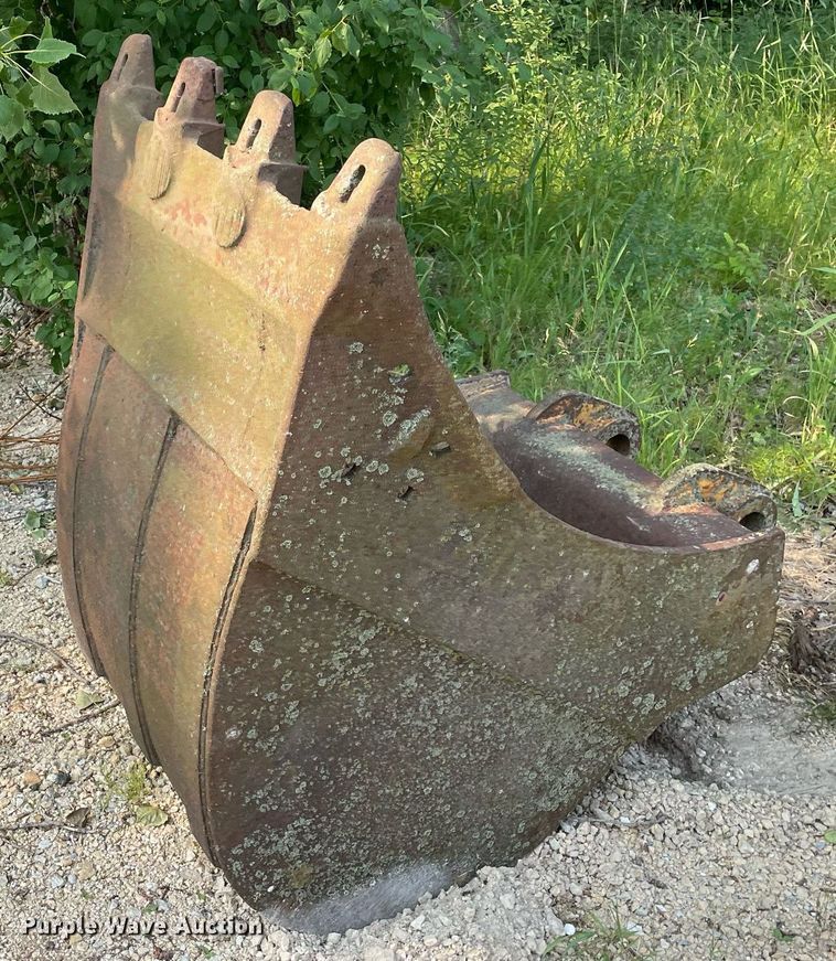 image for item DL3834 1985 Liebherr R912 LC  excavator