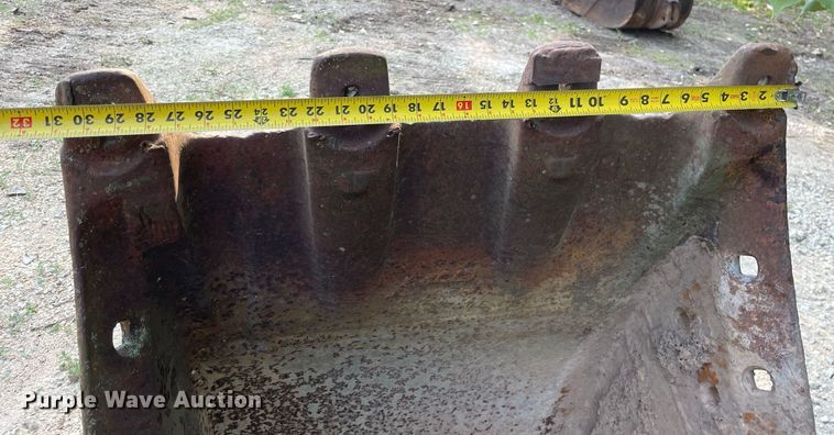 image for item DL3834 1985 Liebherr R912 LC  excavator