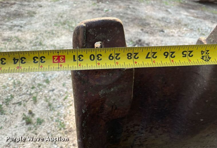 image for item DL3834 1985 Liebherr R912 LC  excavator