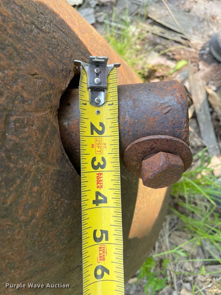 image for item DL3836 Wrecking ball