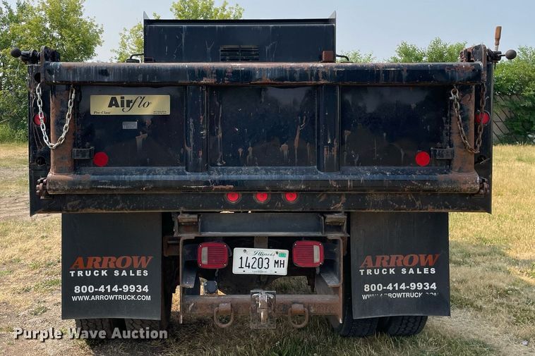image for item DL3838 2002 International 4300  dump truck