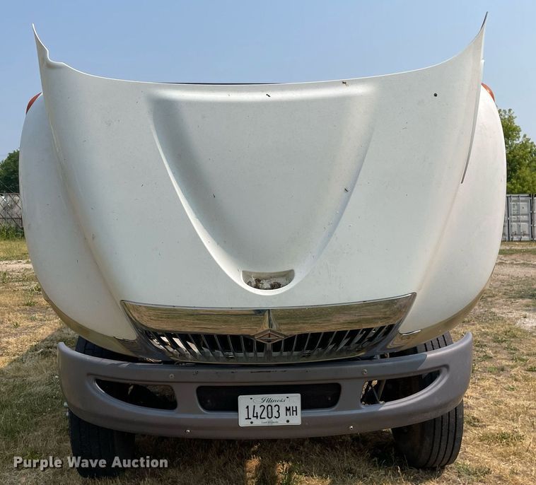 image for item DL3838 2002 International 4300  dump truck