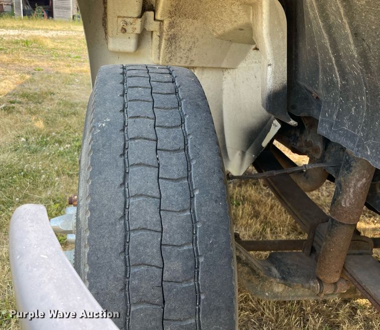 image for item DL3838 2002 International 4300  dump truck