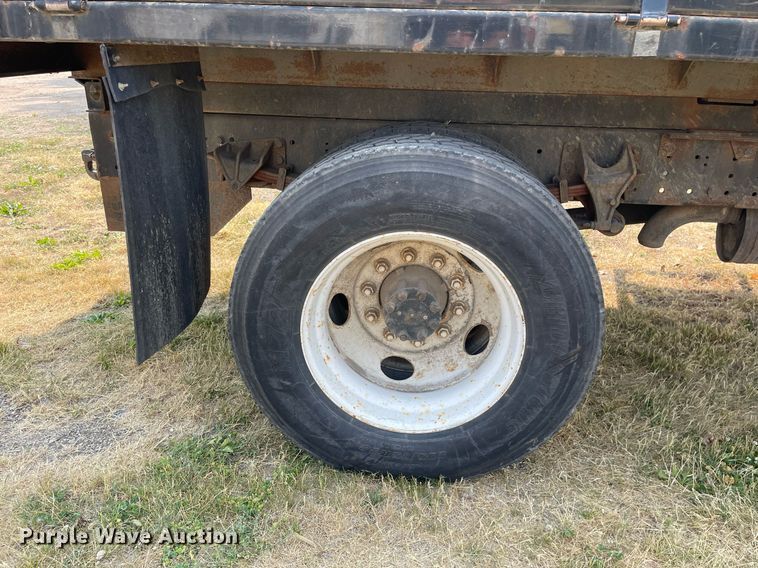 image for item DL3838 2002 International 4300  dump truck