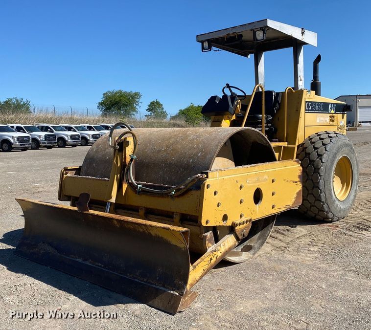 image for item DL7190 1998 Caterpillar CS-563C  single drum vibratory roller