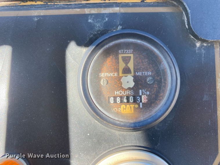 image for item DL7190 1998 Caterpillar CS-563C  single drum vibratory roller