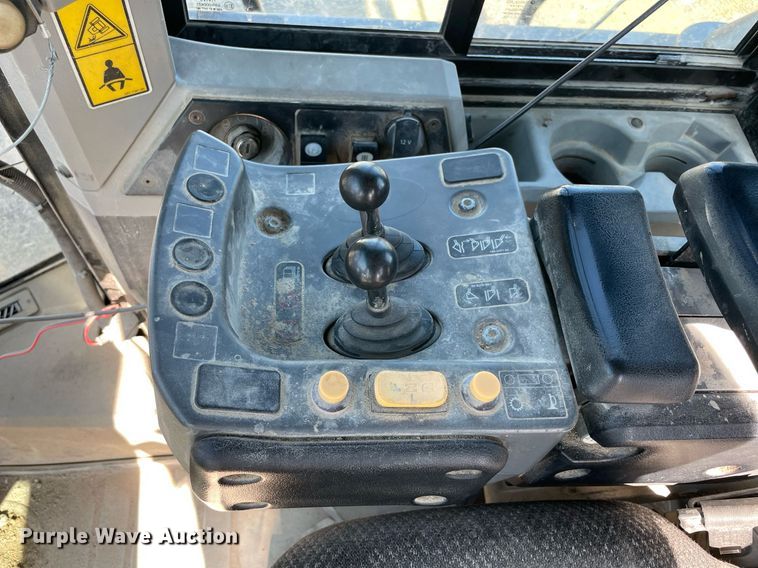 image for item DM0287 2012 Caterpillar 962K  wheel loader