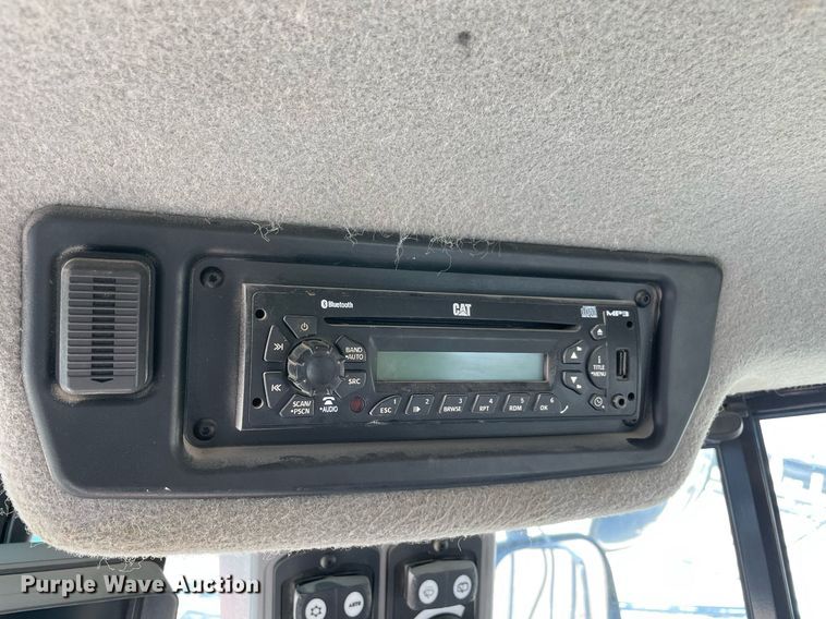 image for item DM0287 2012 Caterpillar 962K  wheel loader