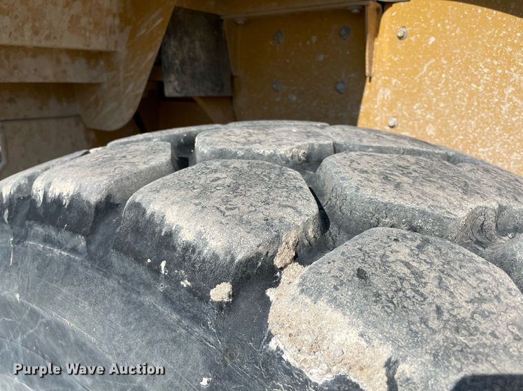 image for item DM0287 2012 Caterpillar 962K  wheel loader