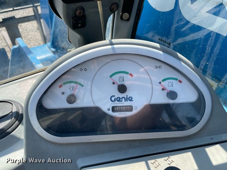 image for item DM0288 2012 Genie GTH-5519  telehandler