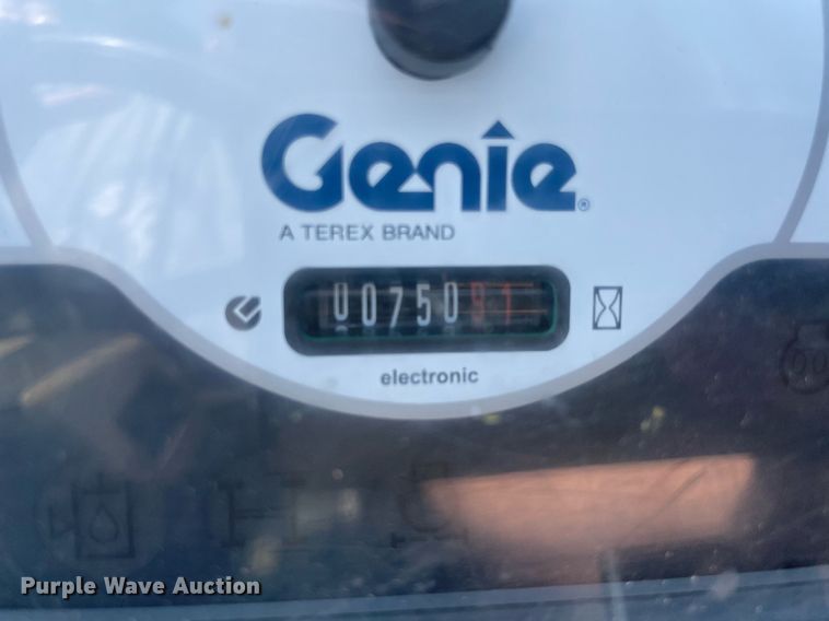 image for item DM0288 2012 Genie GTH-5519  telehandler