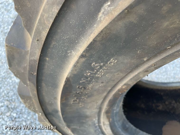 image for item DM0288 2012 Genie GTH-5519  telehandler