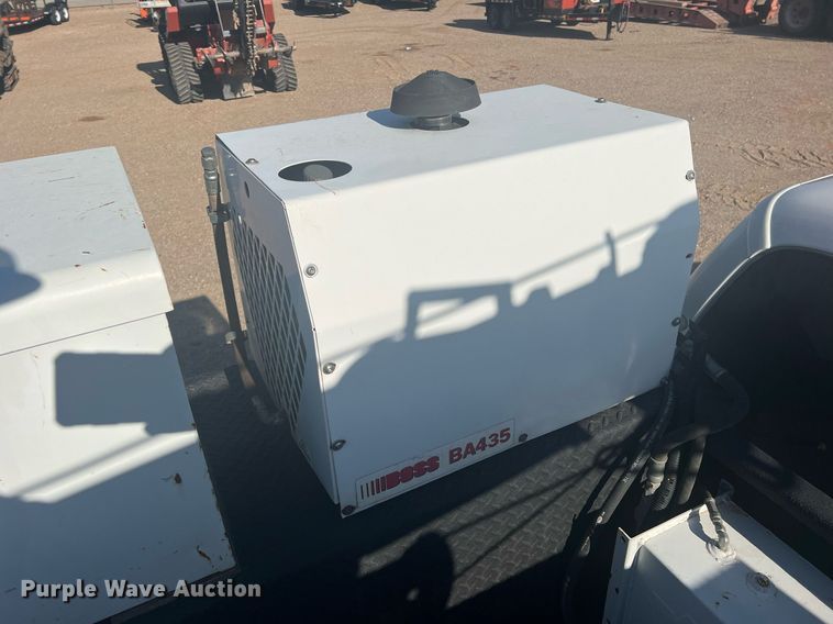 image for item DN3038 2012 Ford F550 Super Duty  Crew Cab utility / service truck