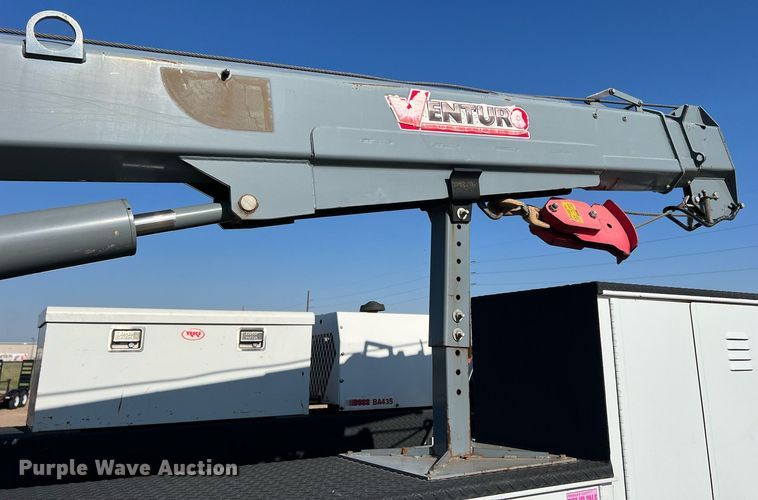 image for item DN3038 2012 Ford F550 Super Duty  Crew Cab utility / service truck