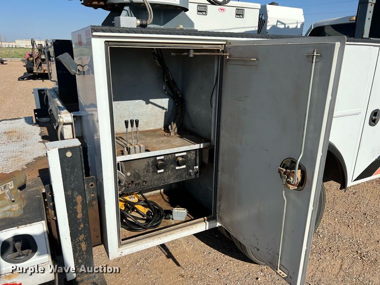 image for item DN3038 2012 Ford F550 Super Duty  Crew Cab utility / service truck