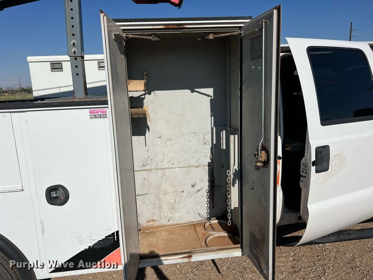 image for item DN3038 2012 Ford F550 Super Duty  Crew Cab utility / service truck