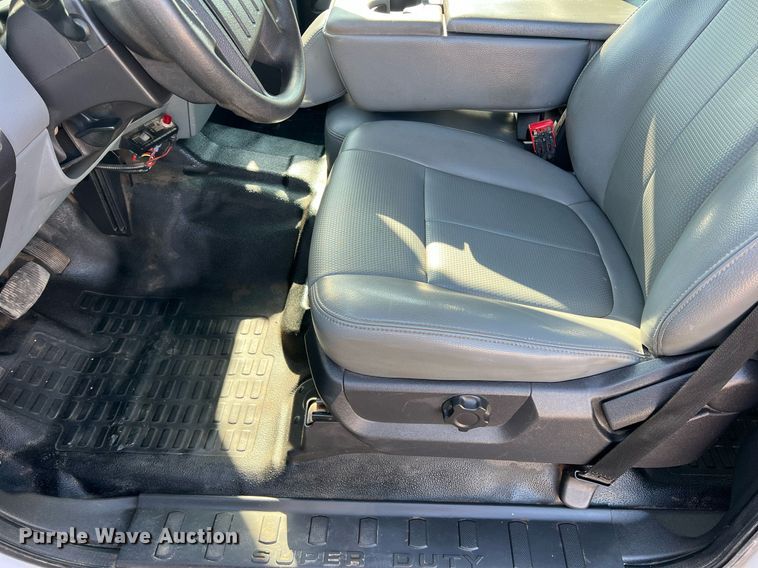 image for item DN3038 2012 Ford F550 Super Duty  Crew Cab utility / service truck