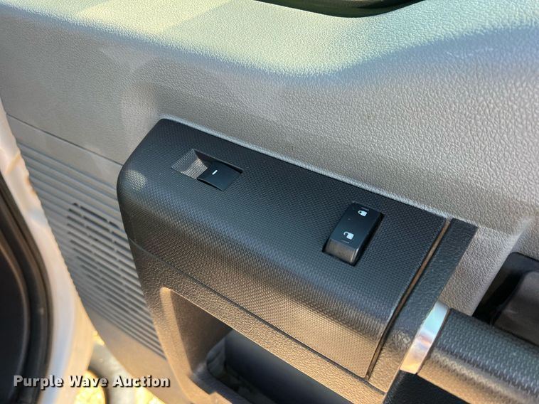 image for item DN3038 2012 Ford F550 Super Duty  Crew Cab utility / service truck