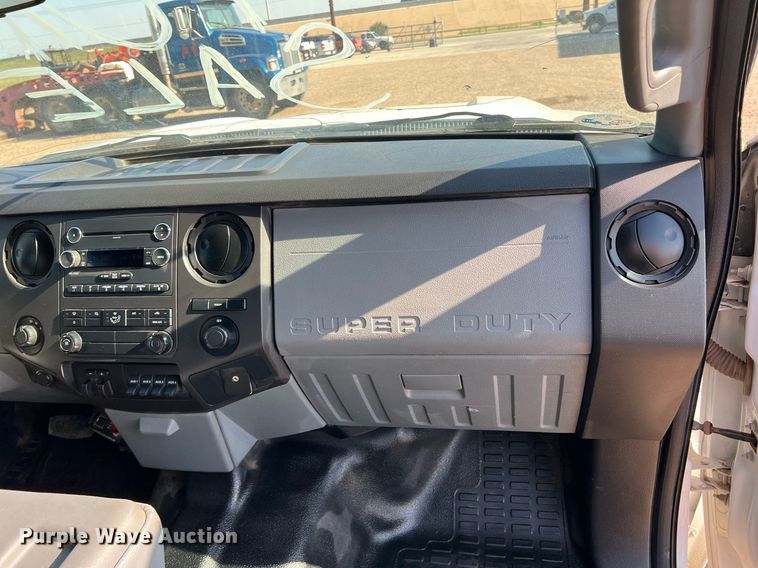 image for item DN3038 2012 Ford F550 Super Duty  Crew Cab utility / service truck