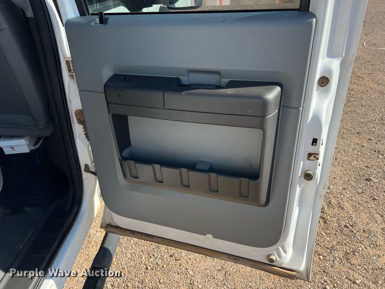 image for item DN3038 2012 Ford F550 Super Duty  Crew Cab utility / service truck