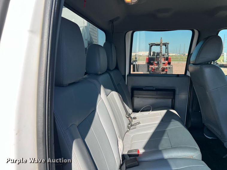 image for item DN3038 2012 Ford F550 Super Duty  Crew Cab utility / service truck