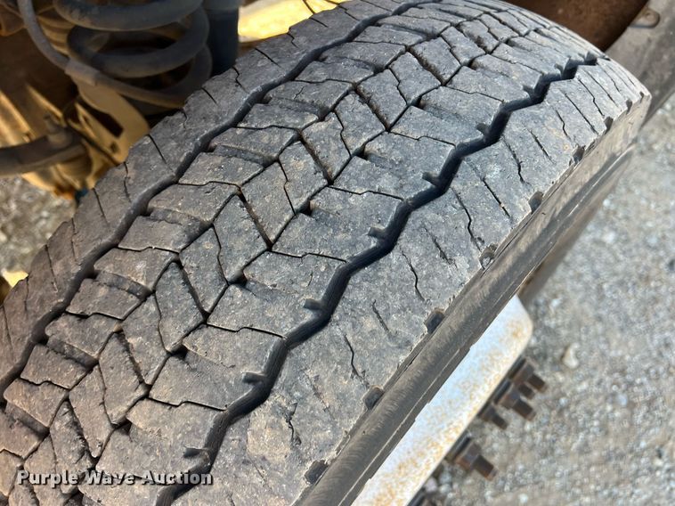 image for item DN3038 2012 Ford F550 Super Duty  Crew Cab utility / service truck