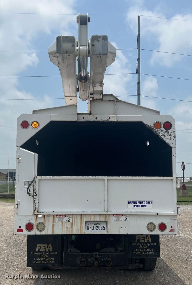 image for item DN3040 2013 Ford F750 Super Duty  forestry bucket truck
