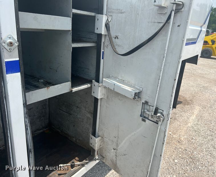 image for item DN3040 2013 Ford F750 Super Duty  forestry bucket truck