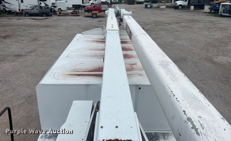 image for item DN3040 2013 Ford F750 Super Duty  forestry bucket truck