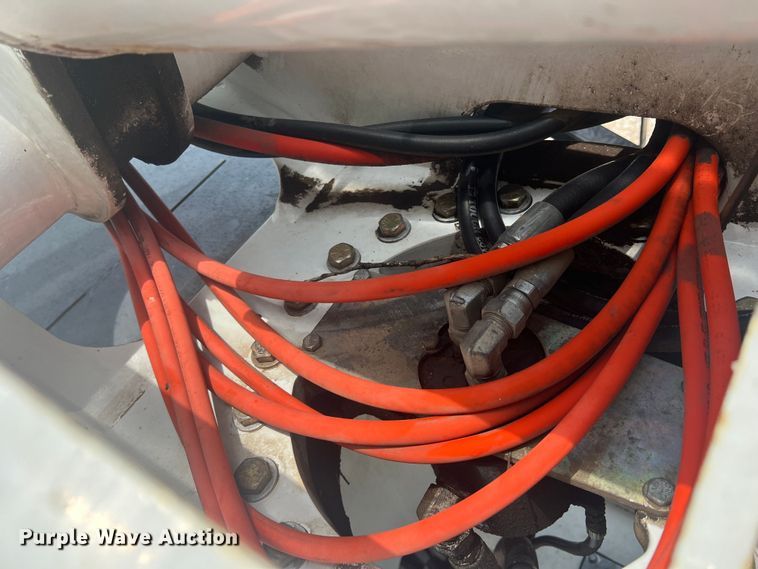 image for item DN3040 2013 Ford F750 Super Duty  forestry bucket truck