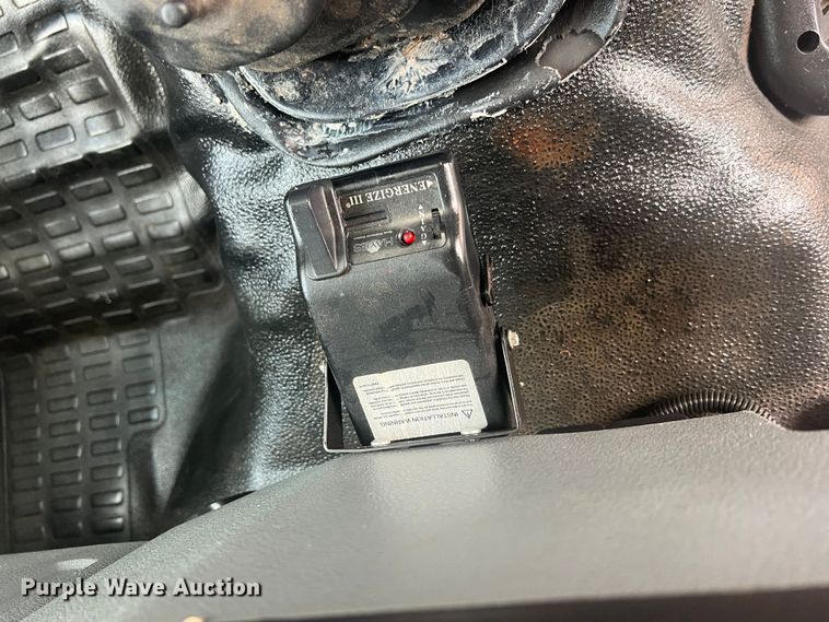 image for item DN3040 2013 Ford F750 Super Duty  forestry bucket truck