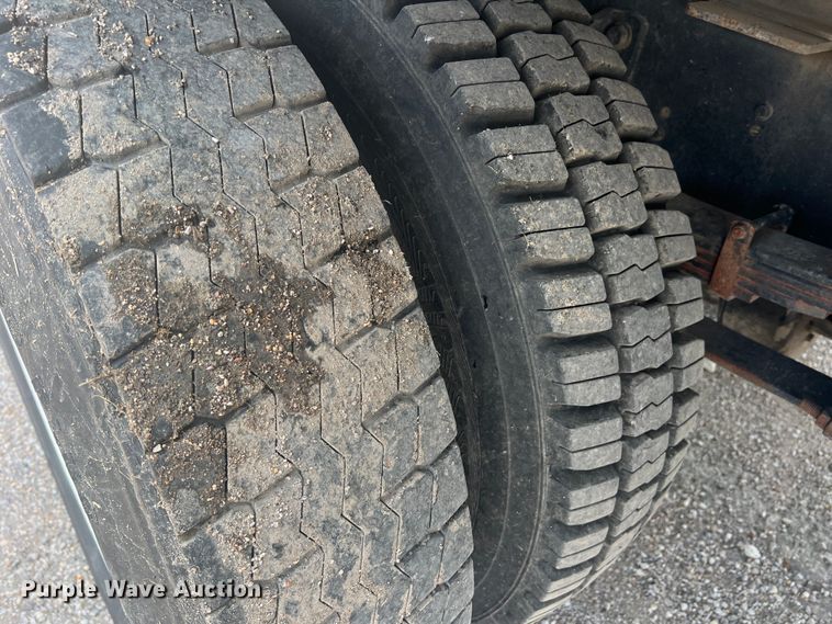 image for item DN3040 2013 Ford F750 Super Duty  forestry bucket truck